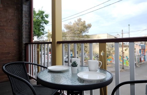 Newtown House | Newtown vibes with pool & parking