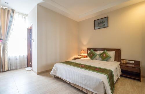 Hanoi Hotel | Ngan Ha Hotel Long Bien