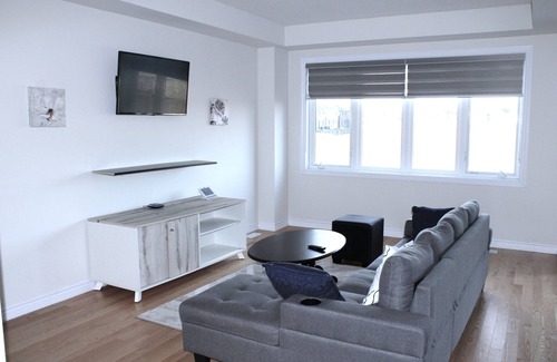 Thorold House | Niagara Falls, Thorold Home