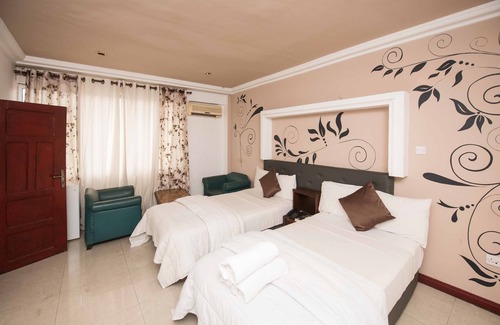 Osu Klottey Hotel | Niagara Hotel