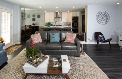 Bentonville - Fayetteville House | Niagara Retreat in the Heart of NWA