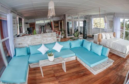 Nias Villa | Nias Surf Villa. Beach front. Wave view!