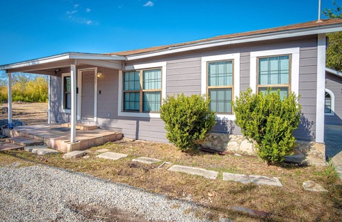 Arena District House | Nice 3br/2ba Near Downtown 2 min At&t Center
