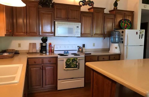Sandy Bay House | Nice and cozy Cabin, with ocean view!