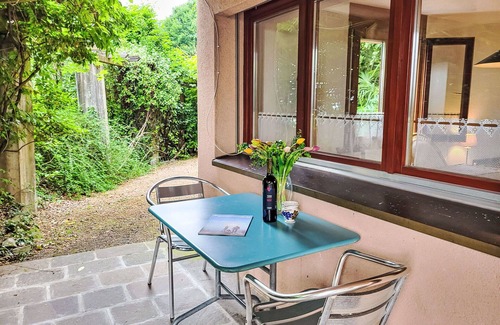 Melano Apartment | Nice apartment for 2 people with TV, patio, pets allowed, panoramic view and parking