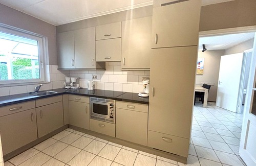 Oostkapelle Apartment | Nice apartment for 20 people with WIFI, TV and terrace