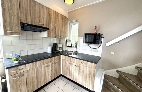 Oostkapelle Apartment | Nice apartment for 20 people with WIFI, TV and terrace