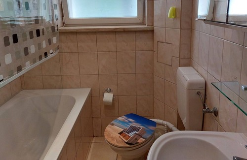 Ilmenau Apartment | Nice apartment for 3 people with WIFI, TV, balcony, pets allowed and parking