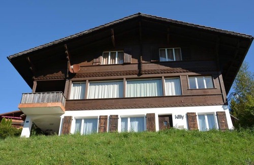 Schoenried Apartment | Nice apartment for 4 guests with WIFI, TV, balcony and pets allowed