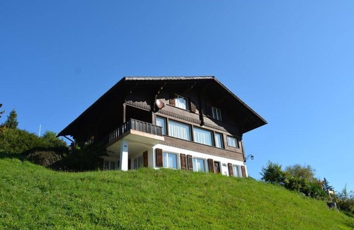 Schoenried Apartment | Nice apartment for 4 guests with WIFI, TV, balcony and pets allowed