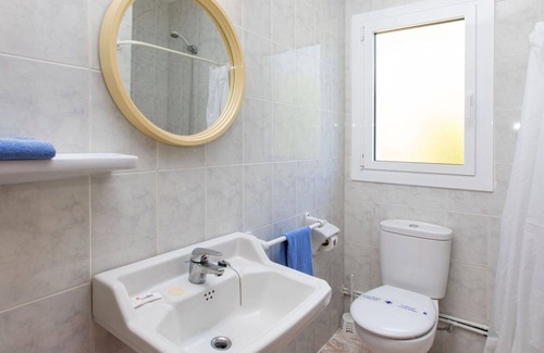 Sa Riera Apartment | Nice apartment for 4 guests with WIFI, TV, balcony and parking