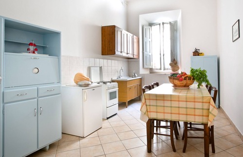 Cicogna Apartment | Nice apartment for 6 people with WIFI, pool, pets allowed, panoramic view and parking