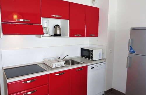 Macinaggio Apartment | Nice apartment for 4 guests with A/C, TV, terrace, pets allowed and parking