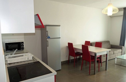 Macinaggio Apartment | Nice apartment for 4 guests with A/C, TV, terrace, pets allowed and parking