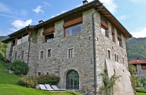 Comano Terme Apartment | Nice apartment for 4 guests with private pool, WIFI, TV, patio and pets allowed