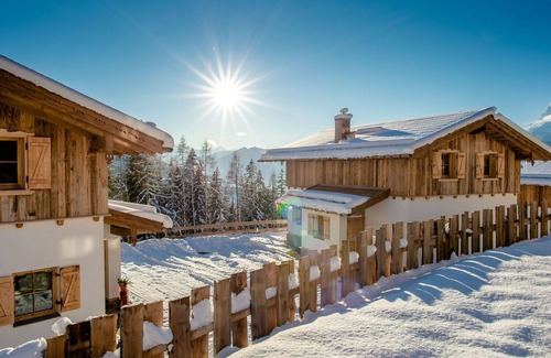 Pfarrwerfen House | Nice apartment in villa for 6 people with WIFI, TV, terrace, pets allowed and parking