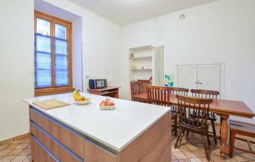 Breno Apartment | Nice Apartment In Breno With Wifi