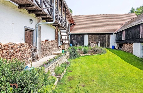 Horni Plana Villa | Nice apartment in villa for 3 guests with WIFI, pool, TV and pets allowed