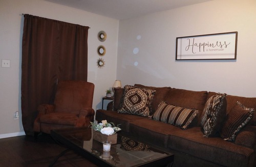 Redmont Park Apartment | ππ Nice, clean peaceful stay π«π«