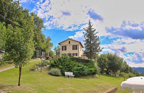 Arcevia Apartment | Nice flat in Arcevia with swimming pool