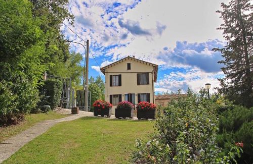 Arcevia Apartment | Nice flat in Arcevia with swimming pool