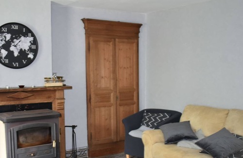 Couvin Cottage | Nice gîte with private garden in Brûly-de-Pesche