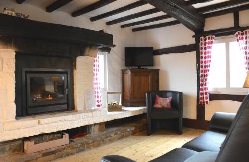 Han-sur-Lesse House | Nice gite with low ceilings in Han-sur-Lesse