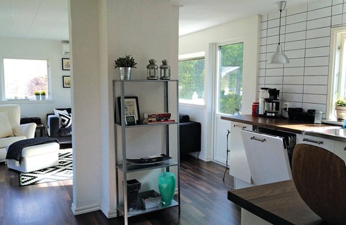 Fasalt House | Nice home in örkelljunga with kitchen