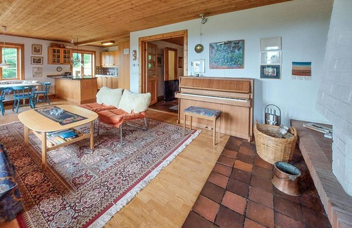 Ostra Karup House | Nice home in Båstad with kitchen