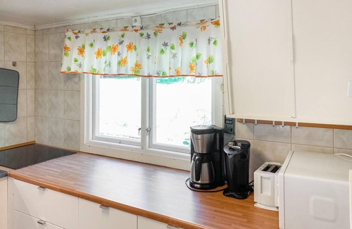 Granna House | Nice home in Bjällebäck with WiFi