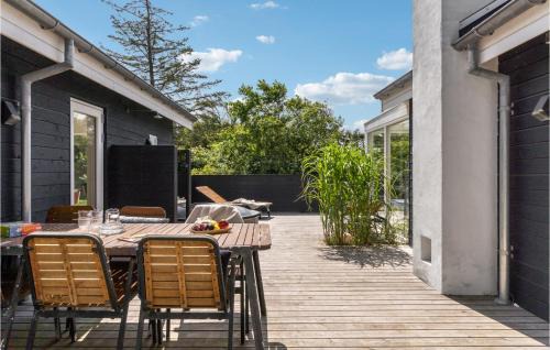 Blokhus House | Nice Home In Blokhus With Kitchen