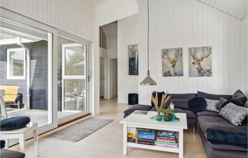 Blokhus House | Nice Home In Blokhus With Kitchen