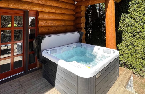 Brod na Kupi House | Nice home in Brod Na Kupi with sauna