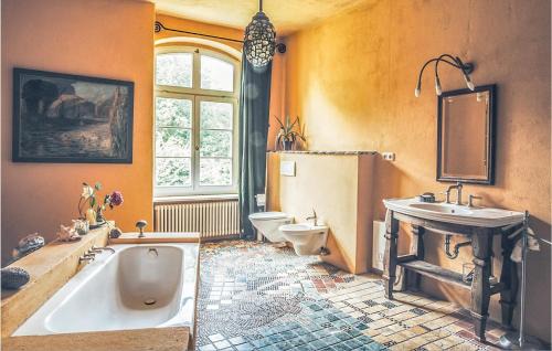 Friedland House | Nice Home In Eichhorst With Kitchen