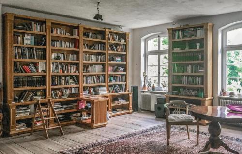 Friedland House | Nice Home In Eichhorst With Kitchen
