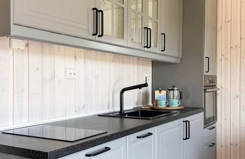 Kamben House | Nice home in Gol with kitchen