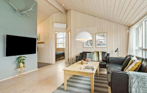 Kelstrup House | Nice Home In Haderslev With Kitchen