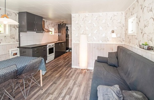 Hallaryd House | Nice home in Hallaryd with kitchen
