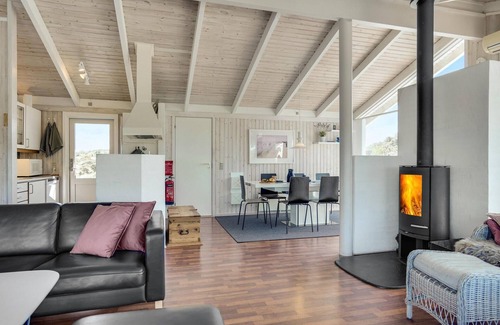 Hjørring House | Nice home in Hjørring with sauna