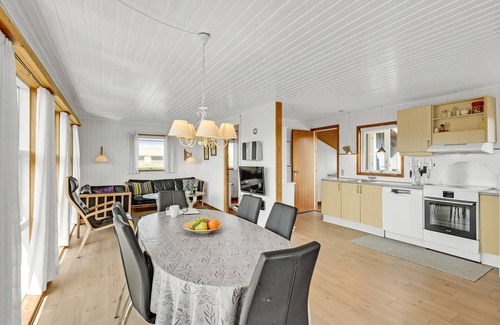 Argab House | Nice home in Hvide Sande with WiFi