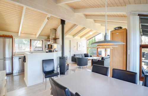 Skodshoved House | Nice home in Knebel with sauna