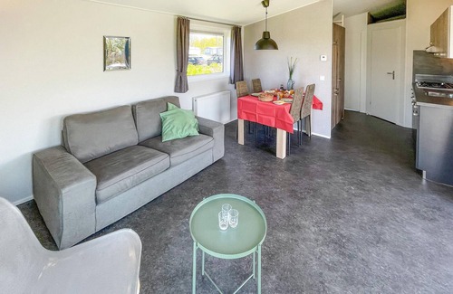 Lauwersoog House | Nice home in Lauwersoog with WiFi