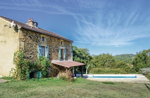 Loubejac House | Nice Home In Le Pouget With 3 Bedrooms, Private Swimming Pool And Outdoor Swimming Pool