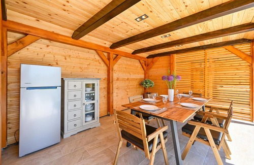 Varazdin House | Nice home in Lovrecan with sauna