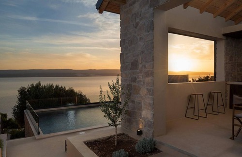 Medici House | Nice home in Mimice with sauna