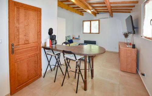 Monteux House | Nice Home In Monteux With Wifi