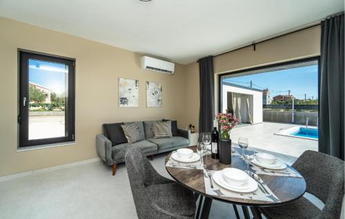 Paljuv House | Nice Home In Paljuv With Wi-Fi