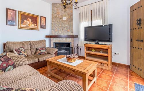 Periana House | Nice Home In Periana With Kitchen