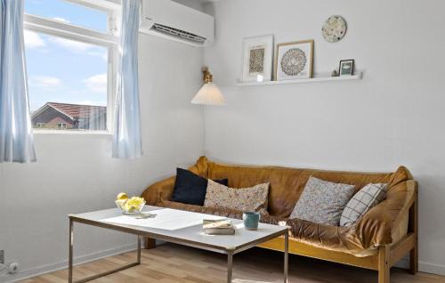 Ronne House | Nice Home In Rønne With Kitchen
