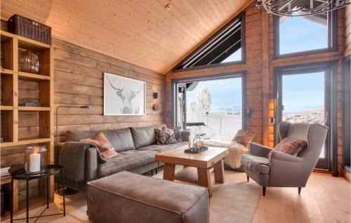 Sor-Aurdal House | Nice Home In Reinli With Kitchen